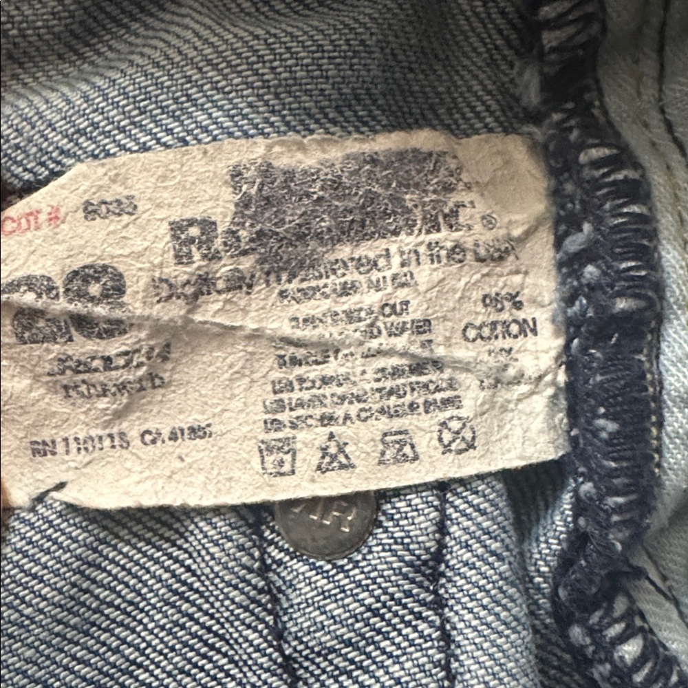 ROCK & REPUBLIC Y2K CUTOFF JEAN SHORTS - Picture 9 of 16